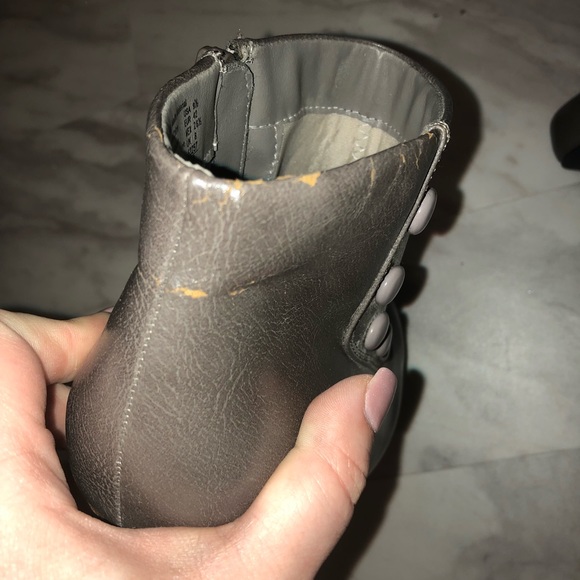 Gray Heeled Boots - Picture 4 of 8